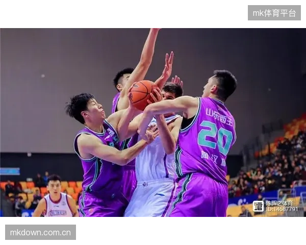 河南队半程表现符合预期，主教练南基一的务实战术帮助球队在联赛中游站稳脚跟。