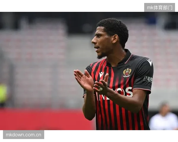 后防核心科索努在俱乐部获得稳定出场，其状态将是科特迪瓦防线应对高原作战的关键。